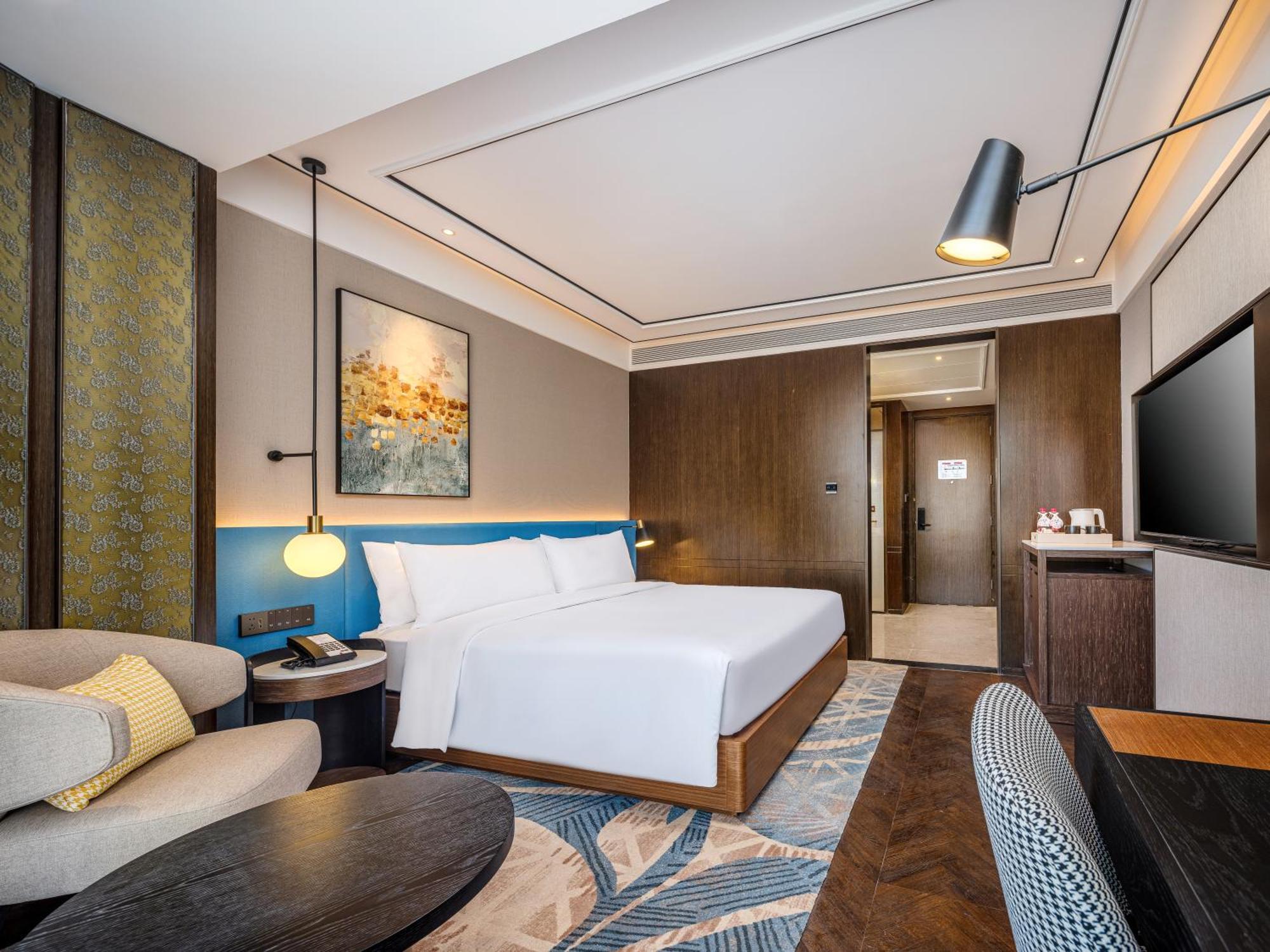 Hilton Garden Inn Beijing Guomao Экстерьер фото