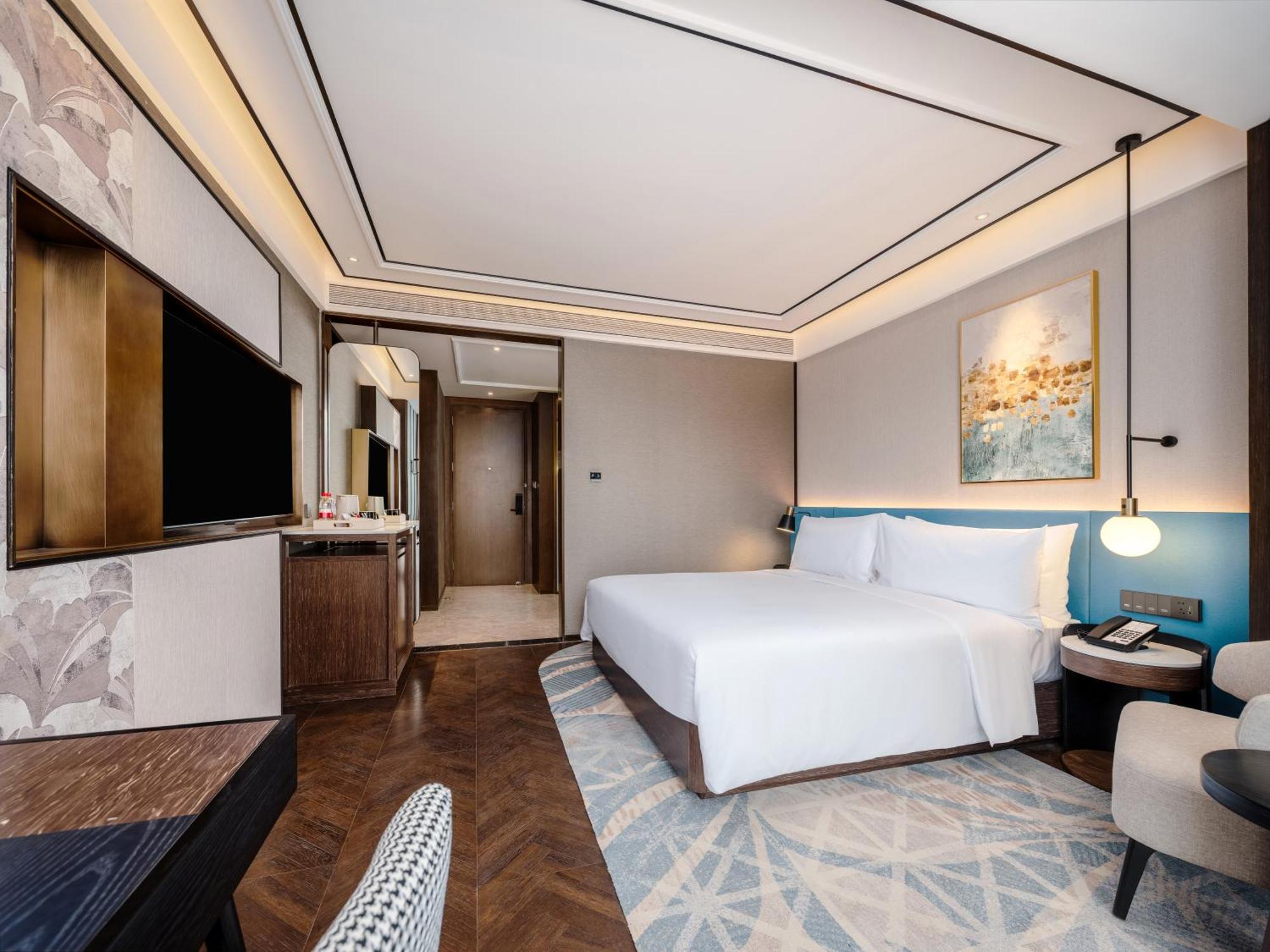 Hilton Garden Inn Beijing Guomao Экстерьер фото